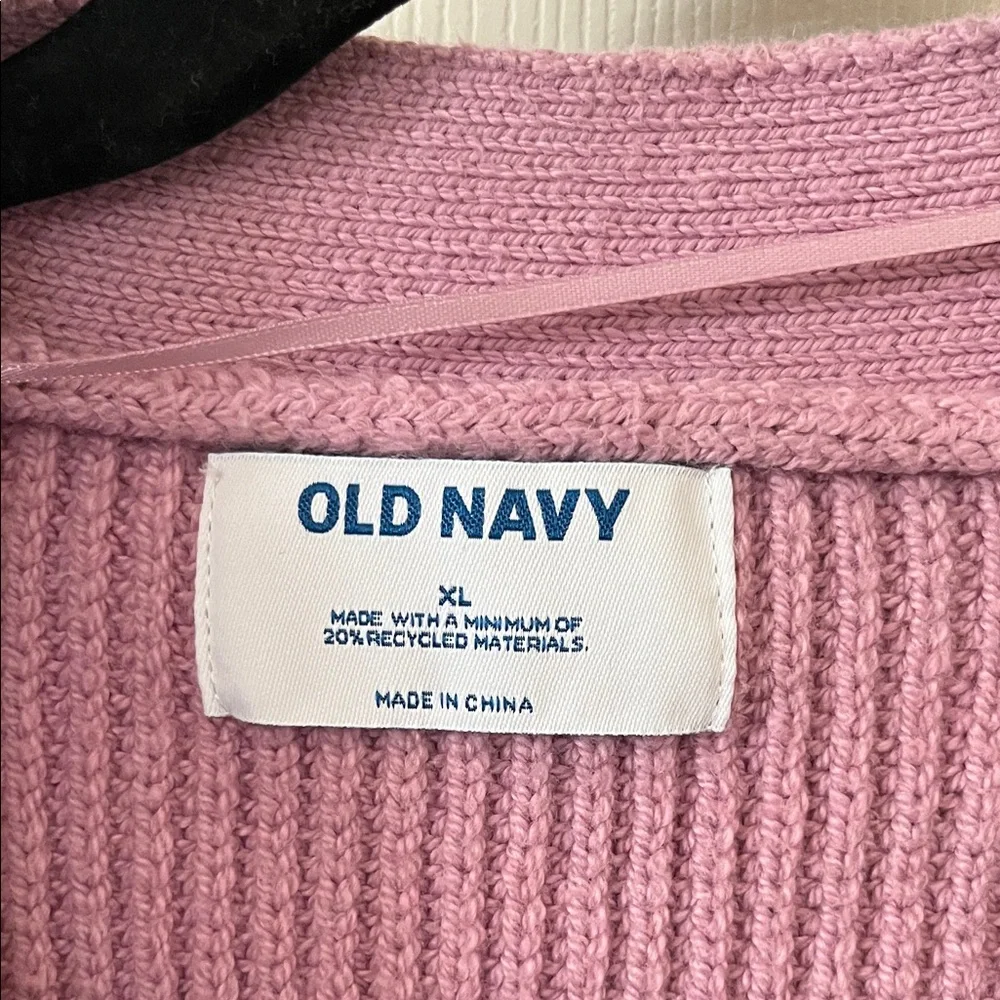 Old Navy Women's Lavender Cardigan - Picture 2 of 3